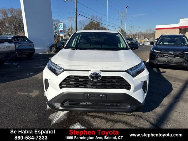 2025 Toyota RAV4 LE