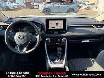 2025 Toyota RAV4 XLE