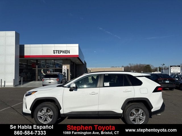2025 Toyota RAV4 XLE