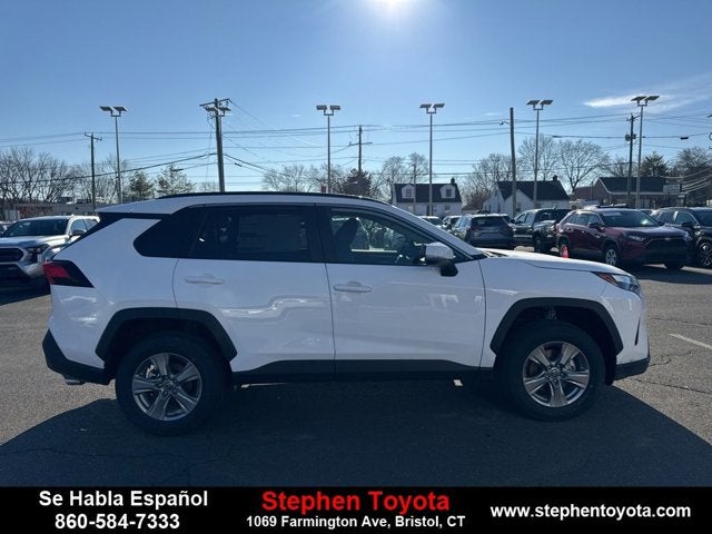 2025 Toyota RAV4 XLE
