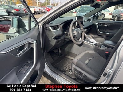 2025 Toyota RAV4 Hybrid SE