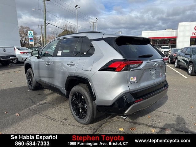 2025 Toyota RAV4 Hybrid SE