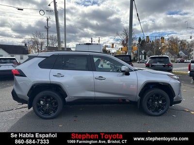2025 Toyota RAV4 Hybrid SE
