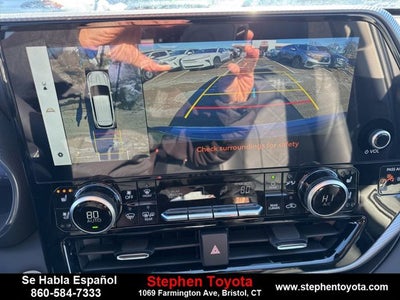 2026 Toyota Highlander Hybrid Platinum