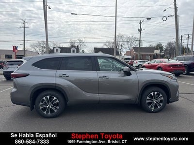 2026 Toyota Highlander Hybrid XLE