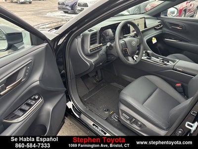 2025 Toyota Crown Signia XLE