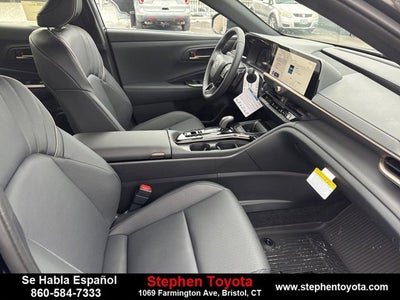 2025 Toyota Crown Signia XLE