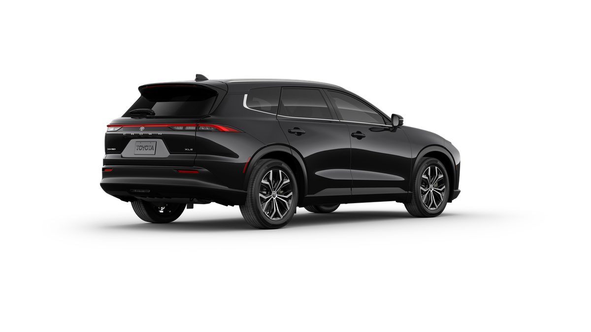 2025 Toyota Crown Signia XLE