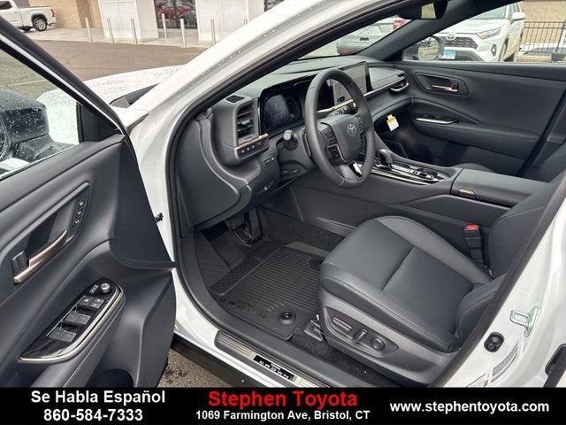 2025 Toyota Crown Signia XLE