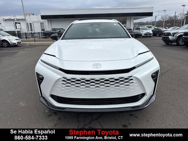 2025 Toyota Crown Signia XLE