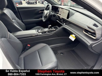 2025 Toyota Crown Signia XLE