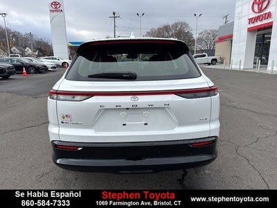 2025 Toyota Crown Signia XLE