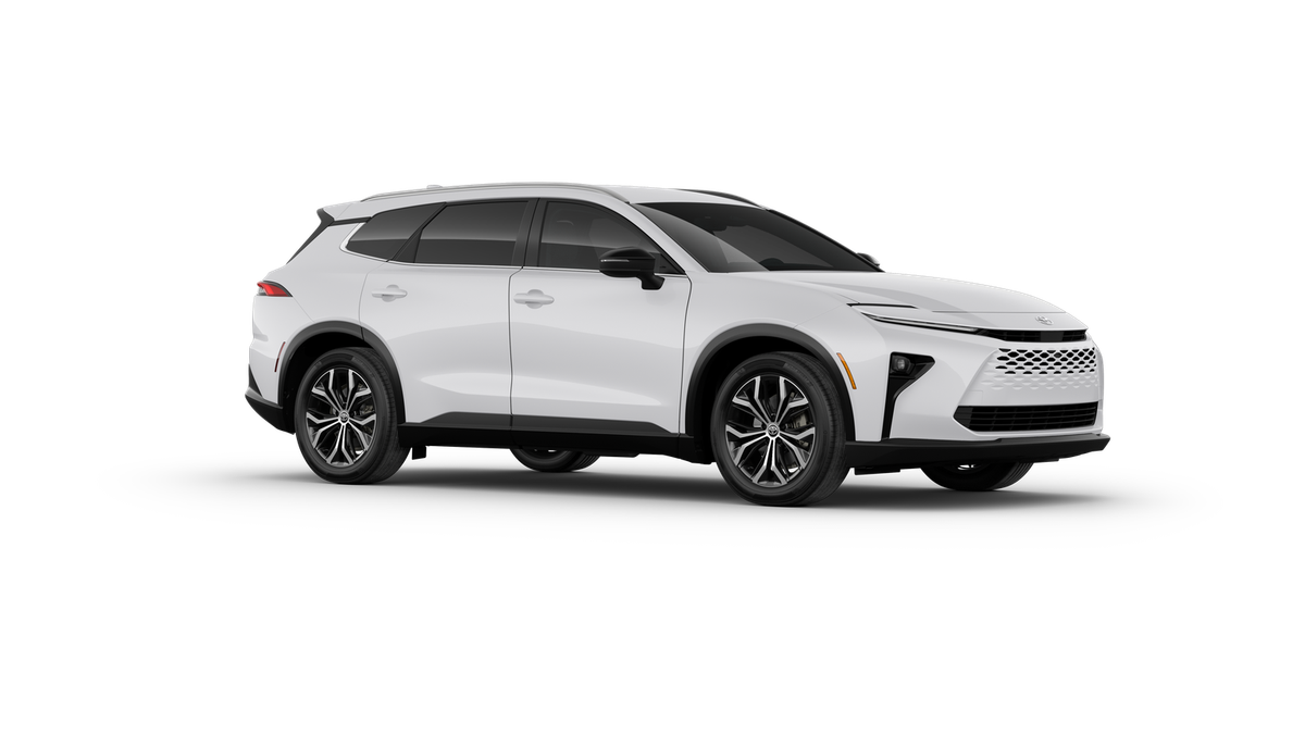 2025 Toyota Crown Signia XLE