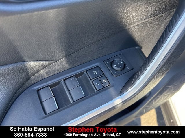 2025 Toyota RAV4 Plug-In Hybrid SE