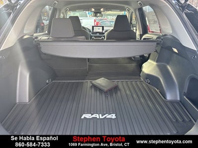 2025 Toyota RAV4 Hybrid LE