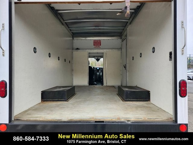 2022 Ford Transit Cutaway Base