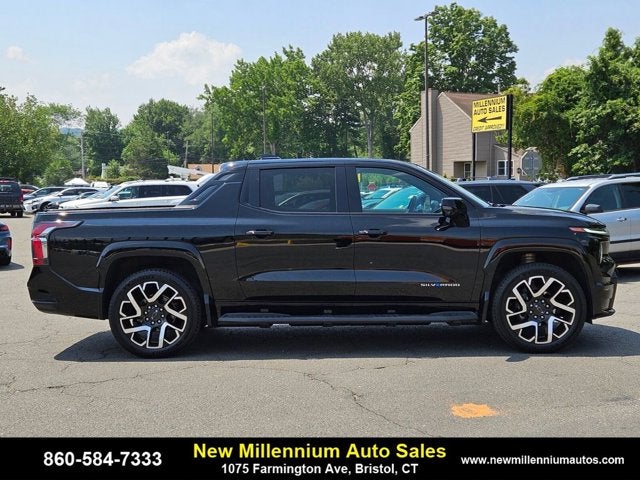 2024 Chevrolet Silverado EV RST