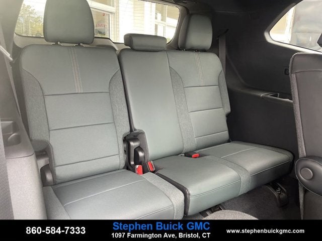 2026 GMC Acadia AWD AT4