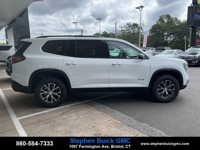 2026 GMC Acadia AWD AT4