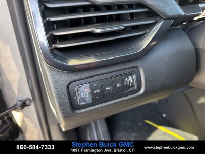 2026 GMC Acadia AWD AT4