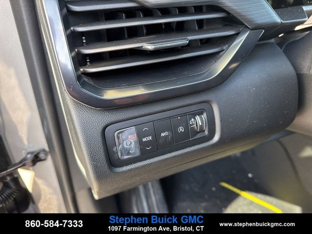 2026 GMC Acadia AWD AT4