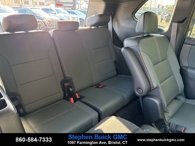 2026 GMC Acadia AWD AT4