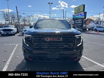 2026 GMC Acadia AWD AT4