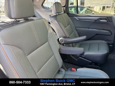 2026 GMC Acadia AWD AT4