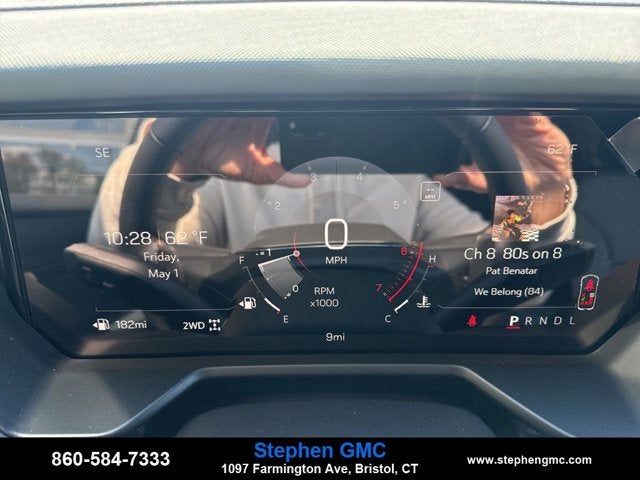 2026 GMC Acadia AWD AT4