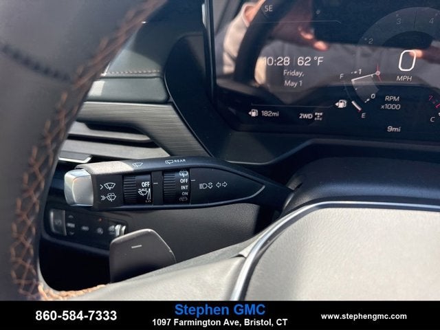 2026 GMC Acadia AWD AT4