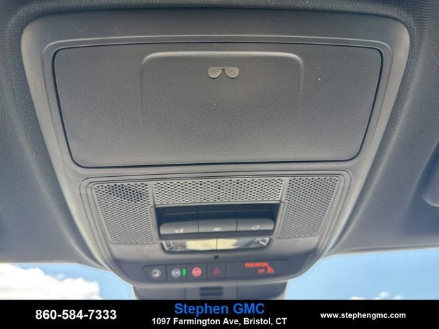 2026 GMC Acadia AWD AT4
