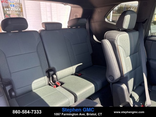 2026 GMC Acadia AWD AT4