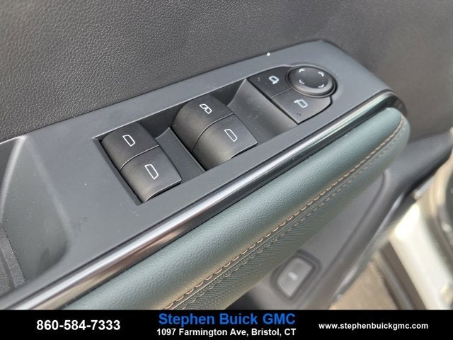 2025 GMC Acadia AWD AT4