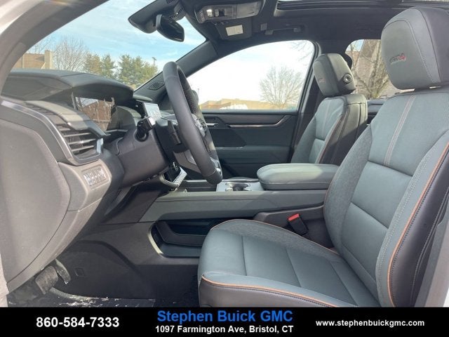 2025 GMC Acadia AWD AT4