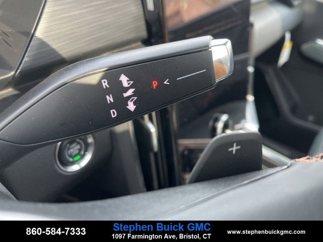 2025 GMC Acadia AWD AT4