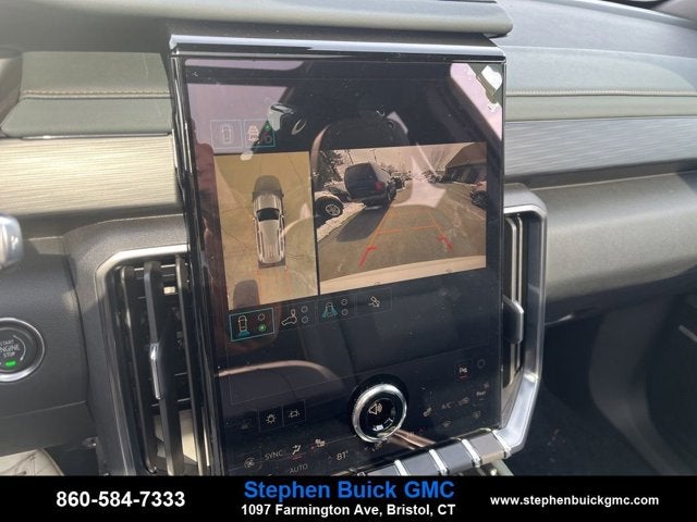 2025 GMC Acadia AWD AT4