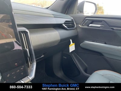 2025 GMC Acadia AWD AT4