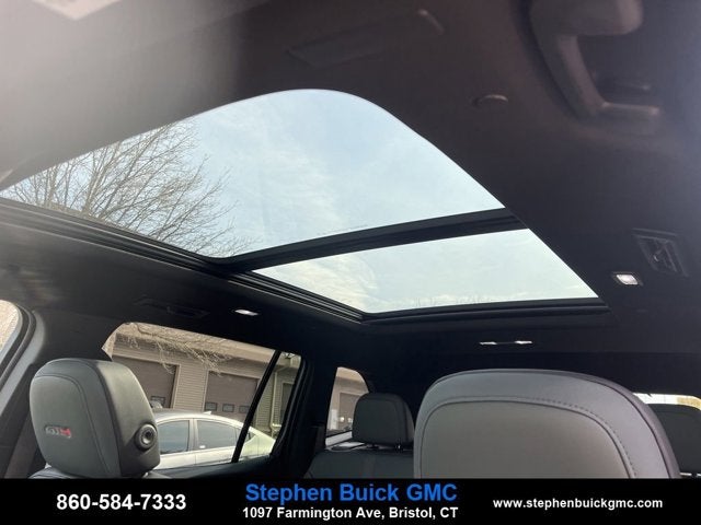 2025 GMC Acadia AWD AT4