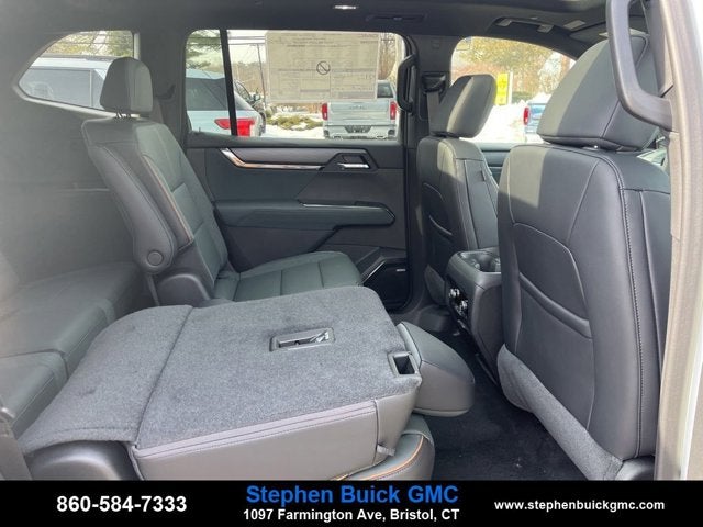 2025 GMC Acadia AWD AT4