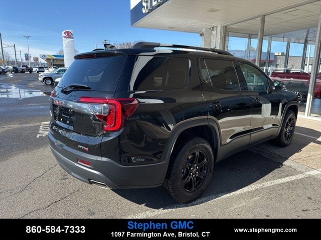2023 GMC Acadia AT4