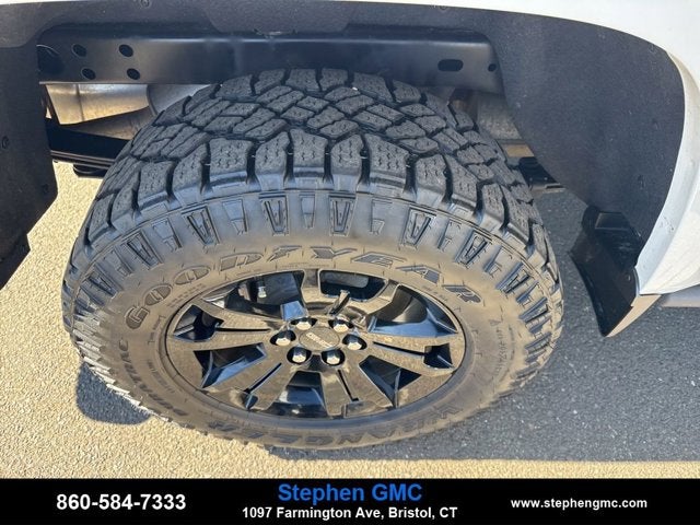 2022 GMC Canyon 4WD AT4 w/Leather