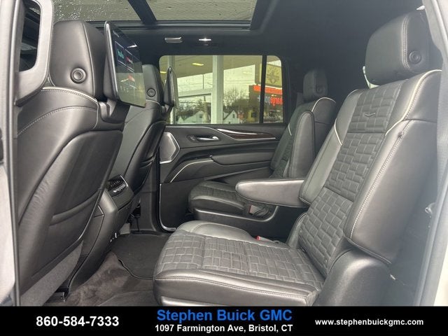 2022 Cadillac Escalade ESV Sport Platinum