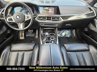 2021 BMW X7 M50i