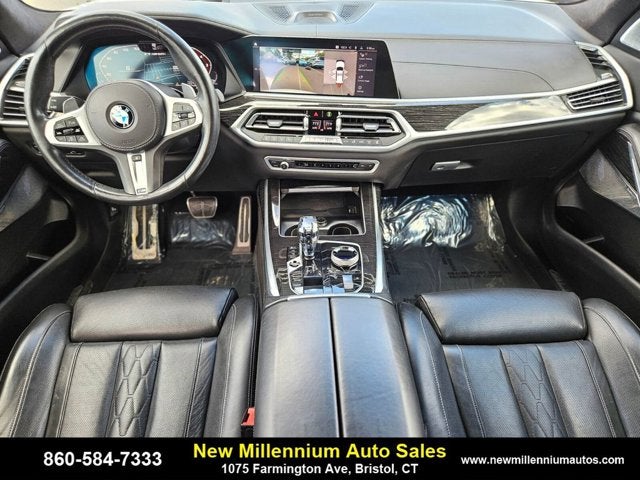2021 BMW X7 M50i