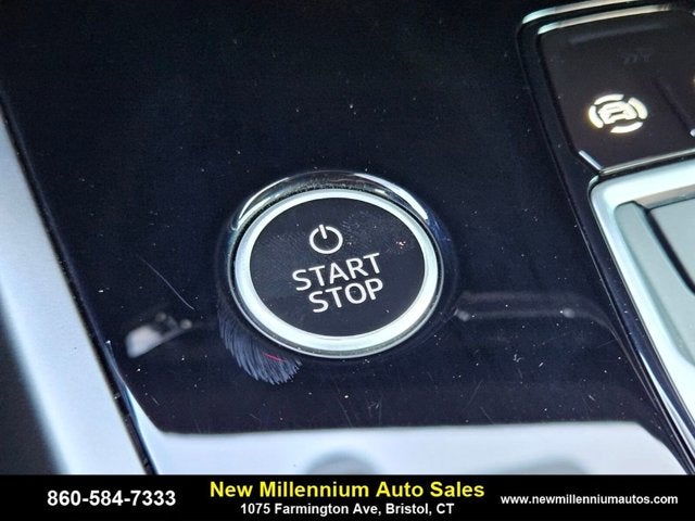 2025 Audi Q4 e-tron Premium