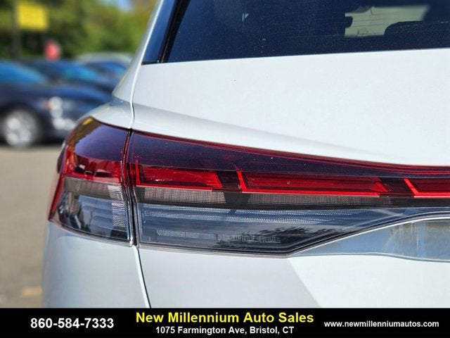 2025 Audi Q4 e-tron Premium