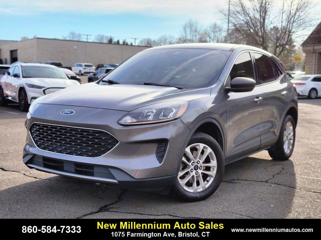 2022 Ford Escape SE