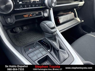 2022 Toyota RAV4 LE