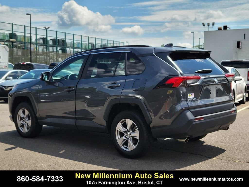 2022 Toyota RAV4 XLE