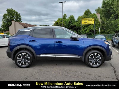 2025 Nissan Kicks SR